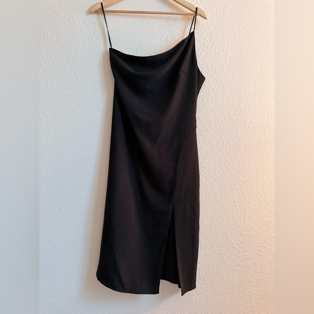 🖤 Forever 21 Elegant Black One-Shoulder Slip Dress | Size L | NWT